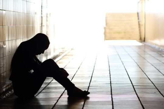 Ανησυχητικά στοιχεία για τις αυτοκτονίες στην Ελλάδα: Αύξηση των περιστατικών στις ηλικίες 15-19 ετών